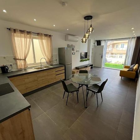 Апартаменты Penthouse St Paul'S Bay Сент-Полс-Бей Экстерьер фото